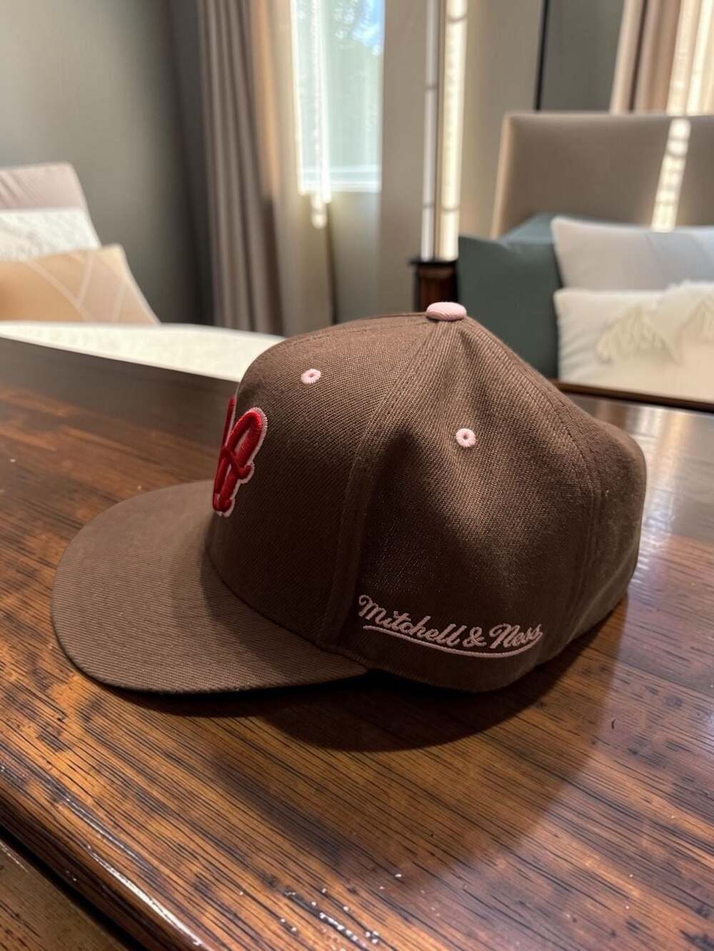 Mitchell & Ness Los Angeles Lakers 2009 NBA Finals Brown Sugar Bacon Fitted Hat - Picture 2 of 6